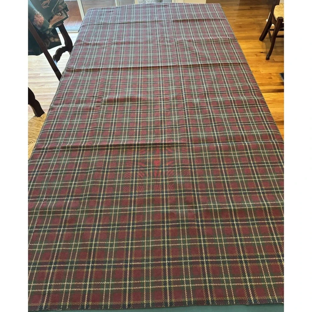 Lot of 5 High-End Tablecloths – 3 LogoSkirt Banquet + 2 Vintage‎ Highland  Golf
